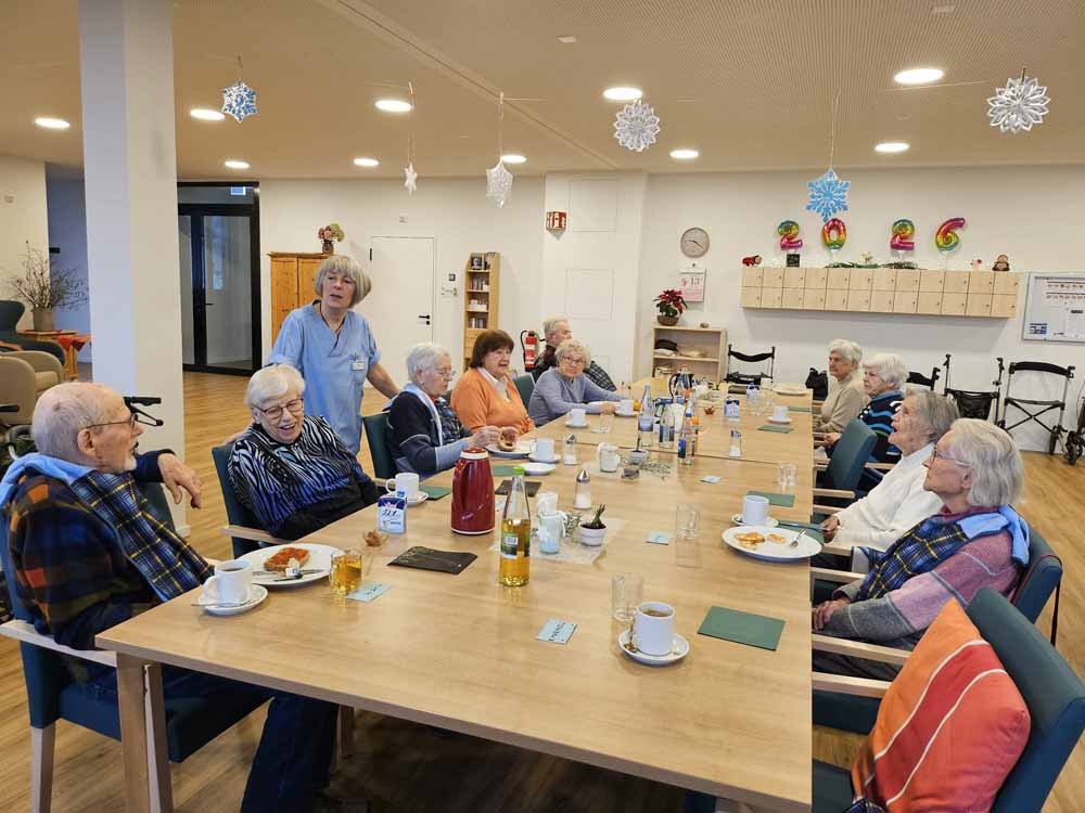 hospital-zum-heiligen-geist-mettnau-raum-esstisch